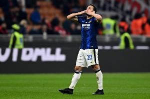 记者：费内巴切将2000万欧报价恰尔汗奥卢，年薪600万欧+奖金