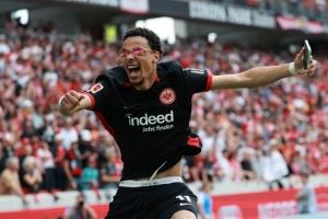 队报：利物浦7800万欧固定转会费报价埃基蒂克，已达成协议