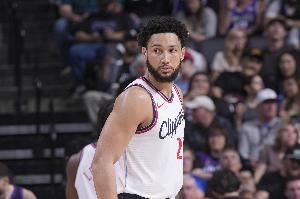 4000万到330万？美记：本西据报道是尼克斯最后1个底薪席位候选人