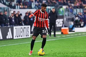 罗马诺：埃默森已向弗拉门戈敞开大门，谈判正在顺利进行中