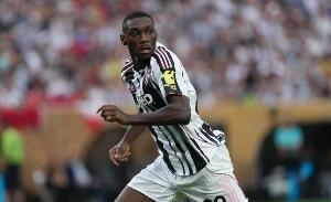 莫雷托：仍未和巴黎就穆阿尼转会达协议，尤文也在追求奥蓬达