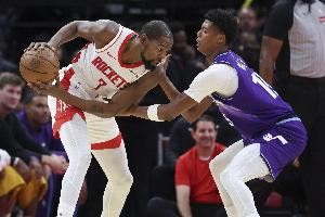 贝利谈首次对阵杜兰特感受：太不真实了 从小就幻想这样场景