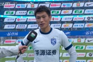 郑浩乾：大连主场很困难场地天气都需要适应，每一场都当决赛踢