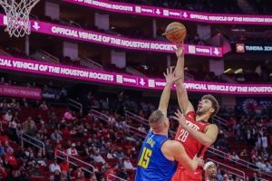 Spears:申京是联盟前15球员 我认为在低位他比约基奇更强